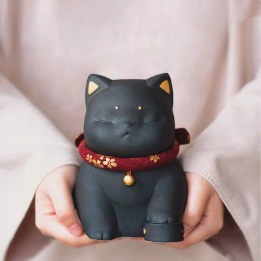 kuro neko urn.