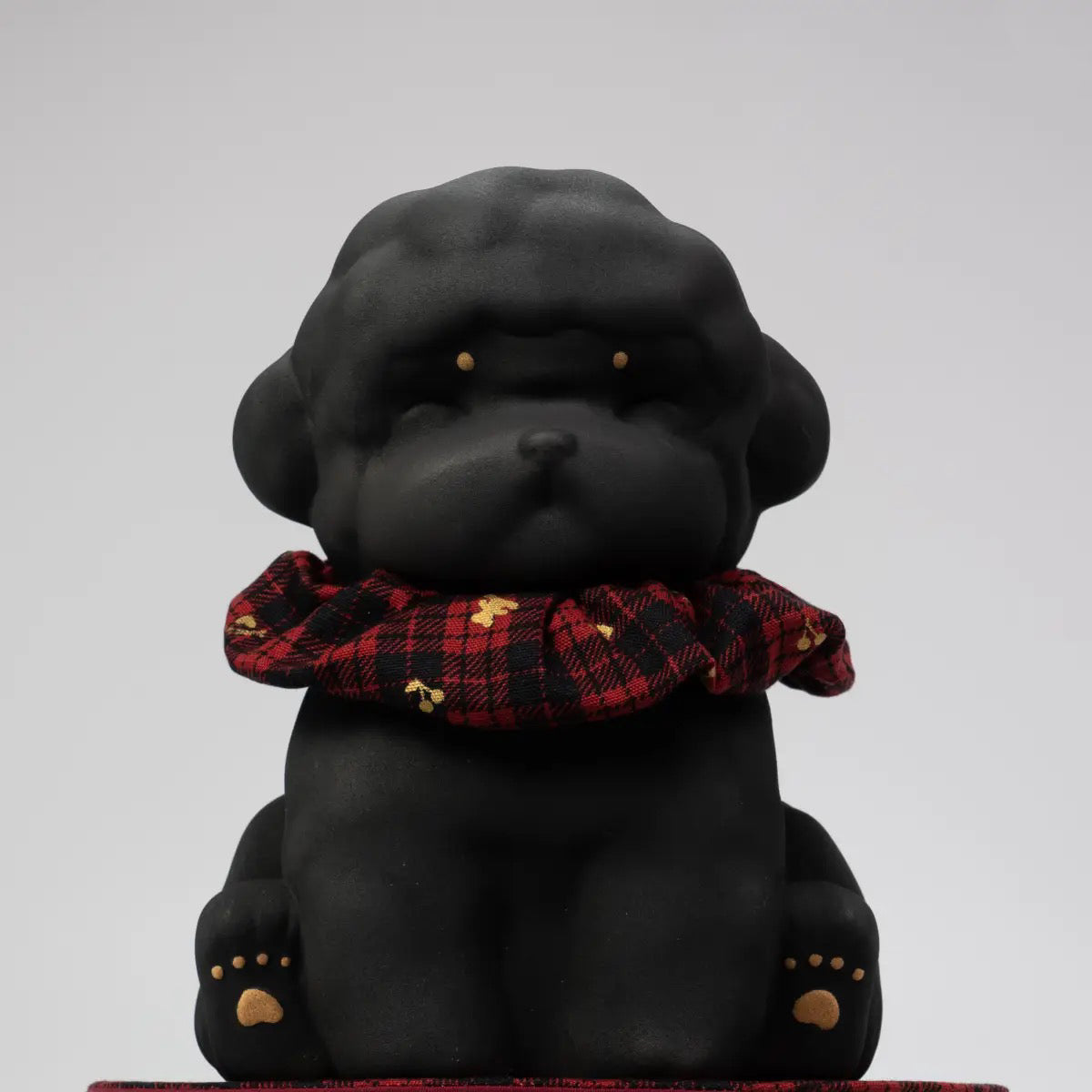kuro inu urn. small.